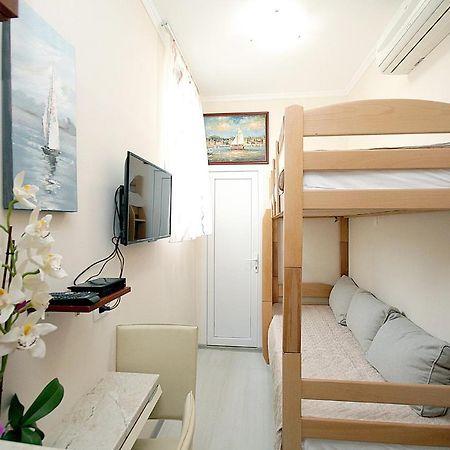 Studio Apartman Sveti Stefan Apartment Exterior foto