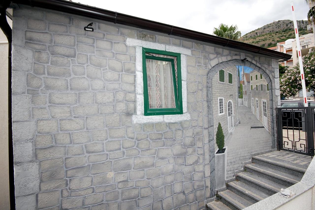 Studio Apartman Sveti Stefan Apartment Exterior foto
