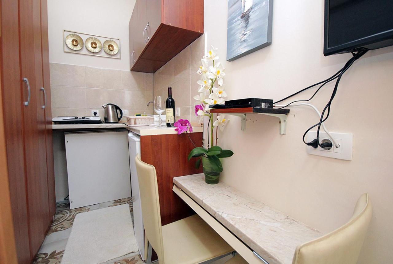 Studio Apartman Sveti Stefan Apartment Exterior foto